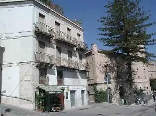 Oda ve Kahvaltı Matteotti 3*